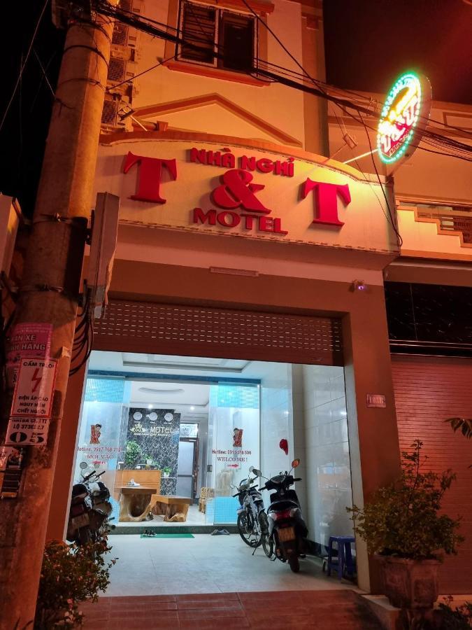 Nha Nghi T&T Ξενοδοχείο Dong Van  Εξωτερικό φωτογραφία